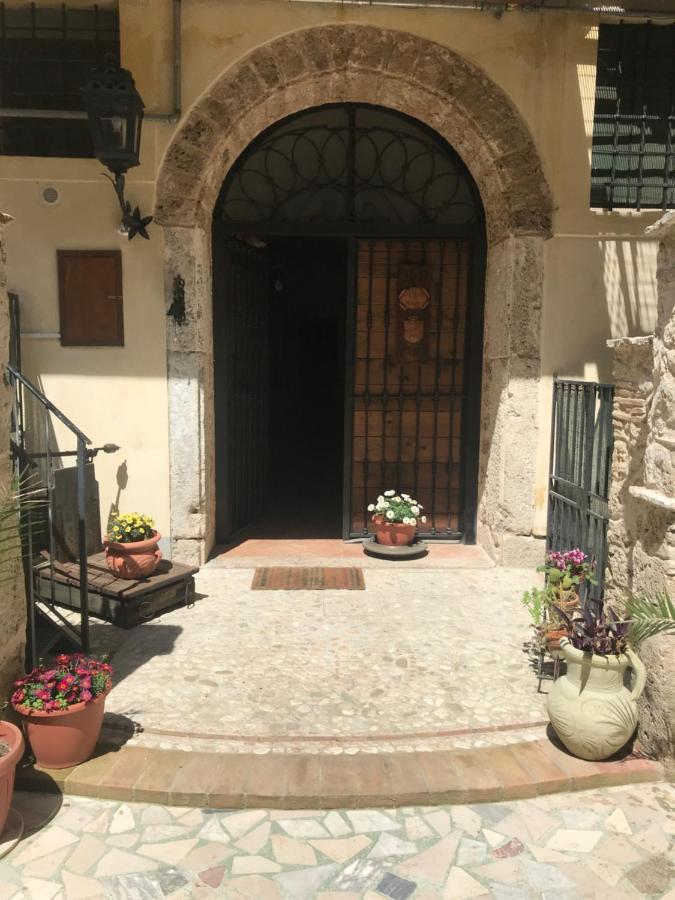 Le Prigioni Del Palazzo B&B Sora Dış mekan fotoğraf
